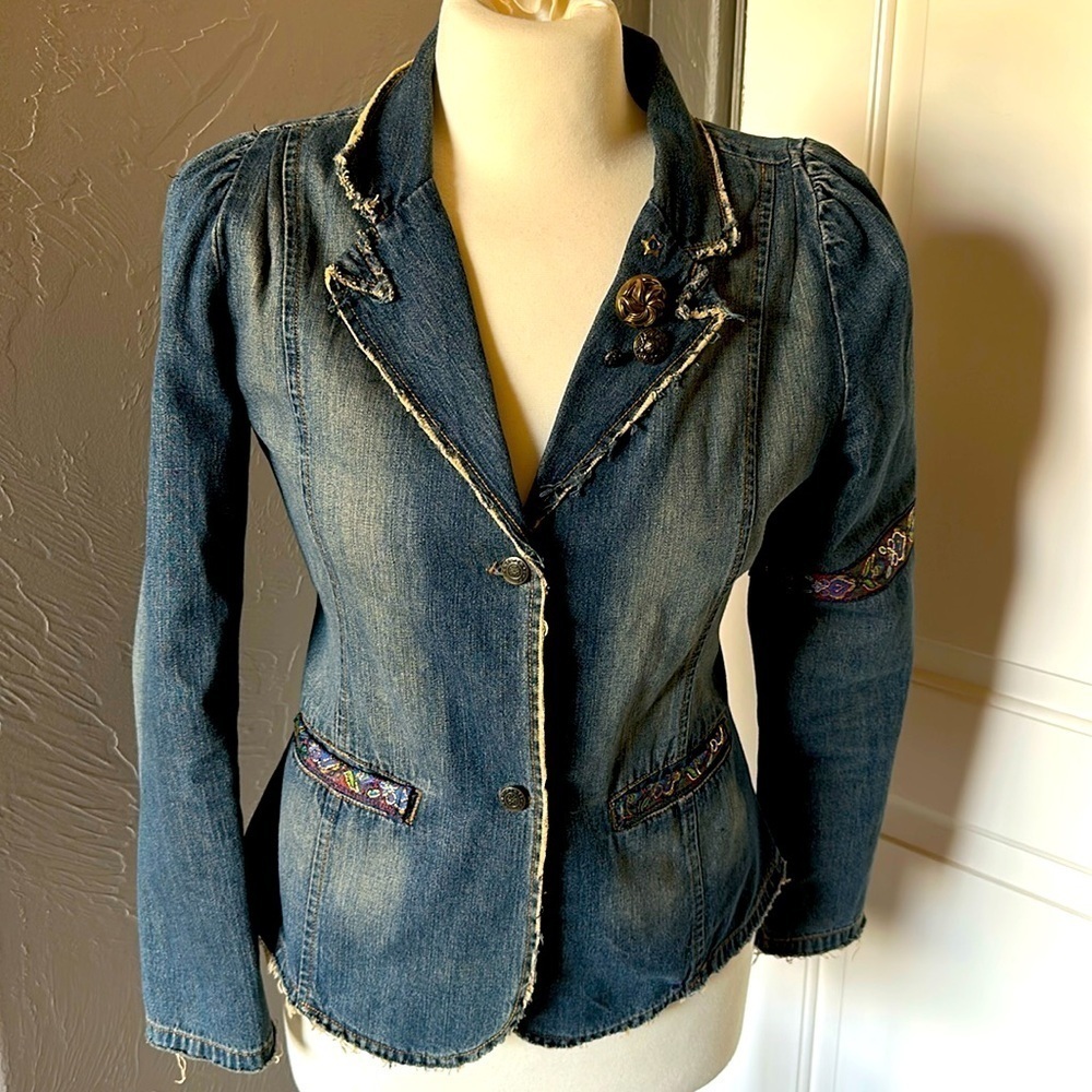 Vintage Early 2000's Hand Embellished Fitted Blazer Distressed Detail - Size 4 - Picture 2 of 7